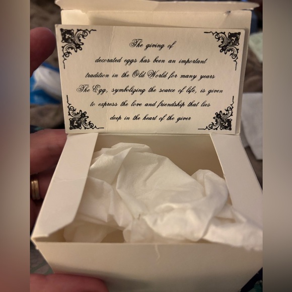 Hand Painted Christmas Egg Ornament Real Eggshell
Вy
Clara Lee
Hen Egg. - Picture 5 of 7